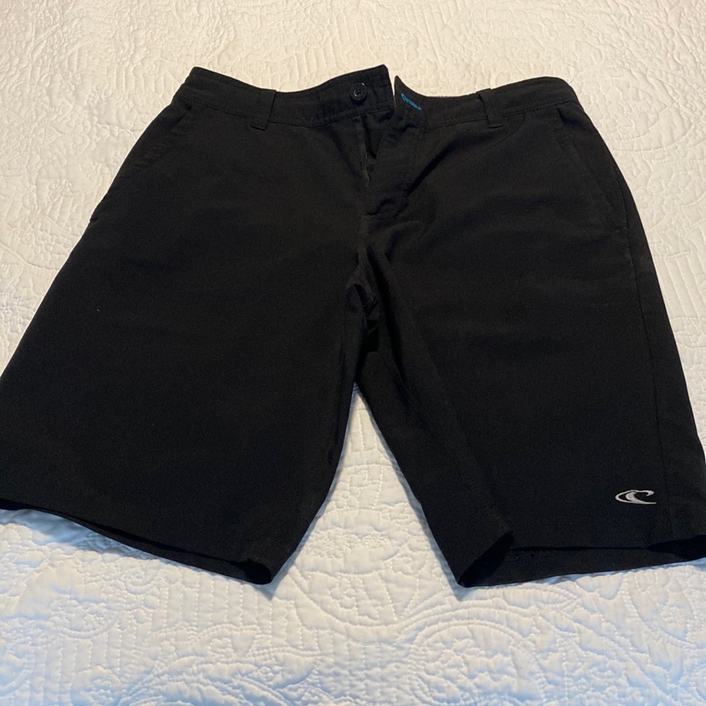 Men’s hybrid O’Neil shorts.